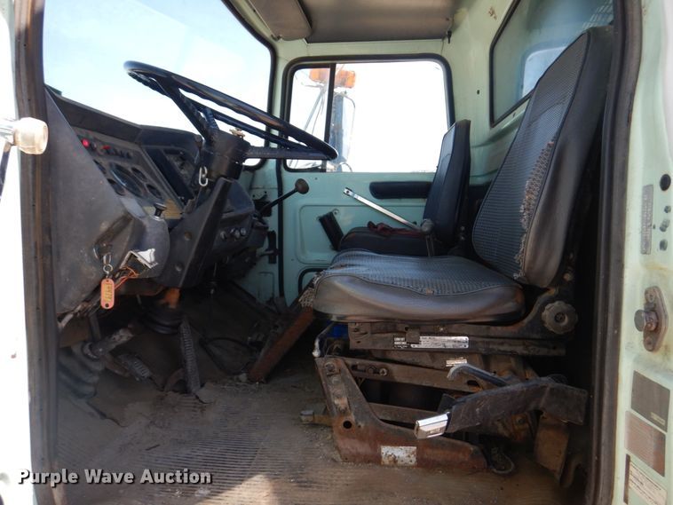 image for item DM7311 1985 Ford LT8000  dump truck