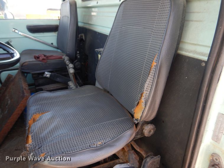 image for item DM7311 1985 Ford LT8000  dump truck