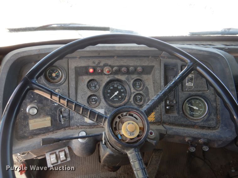 image for item DM7311 1985 Ford LT8000  dump truck