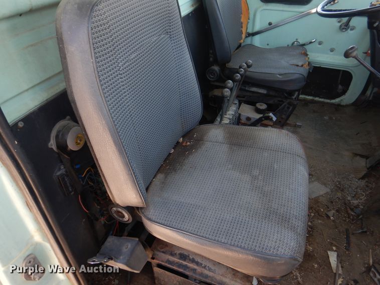 image for item DM7311 1985 Ford LT8000  dump truck