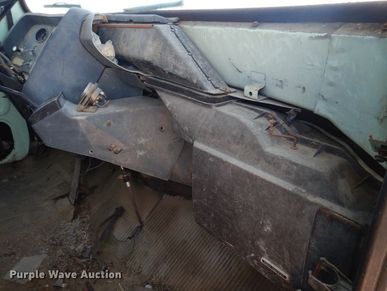 image for item DM7311 1985 Ford LT8000  dump truck