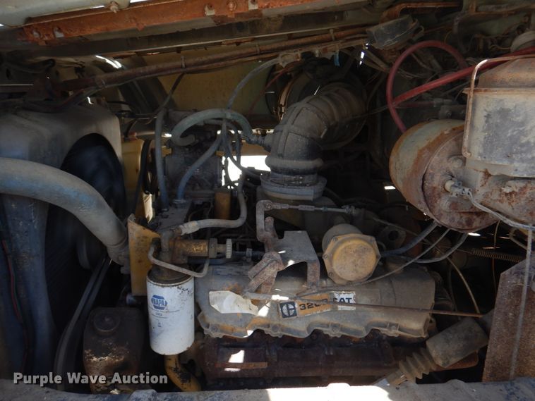 image for item DM7311 1985 Ford LT8000  dump truck