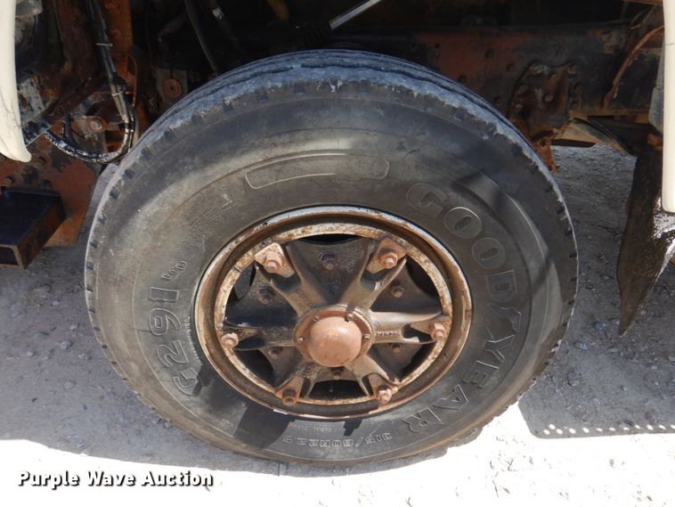 image for item DM7311 1985 Ford LT8000  dump truck