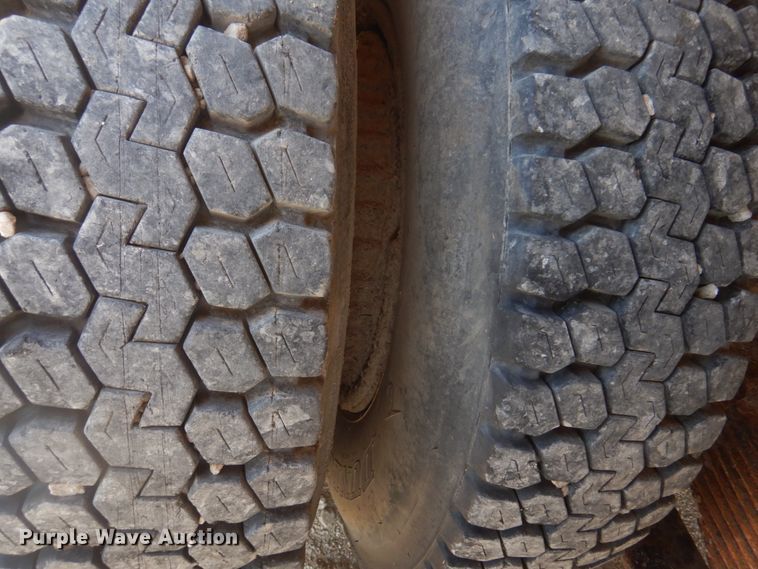 image for item DM7311 1985 Ford LT8000  dump truck