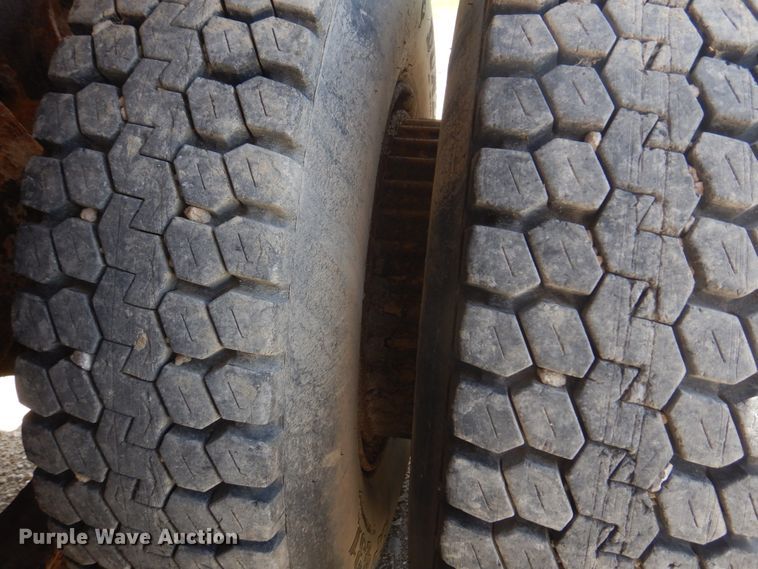 image for item DM7311 1985 Ford LT8000  dump truck