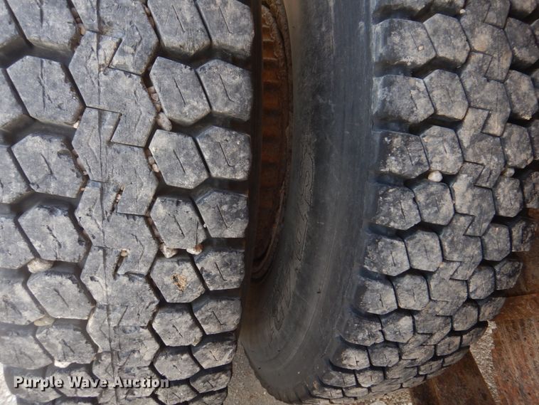 image for item DM7311 1985 Ford LT8000  dump truck