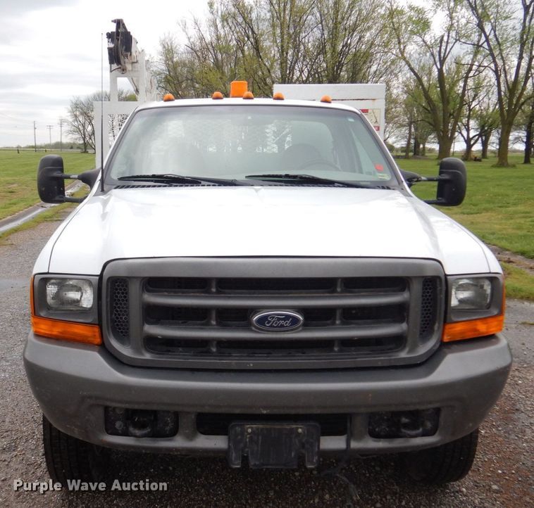 image for item DM7315 2000 Ford F550 Super Duty XL  utility / service truck