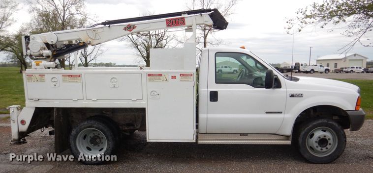 image for item DM7315 2000 Ford F550 Super Duty XL  utility / service truck