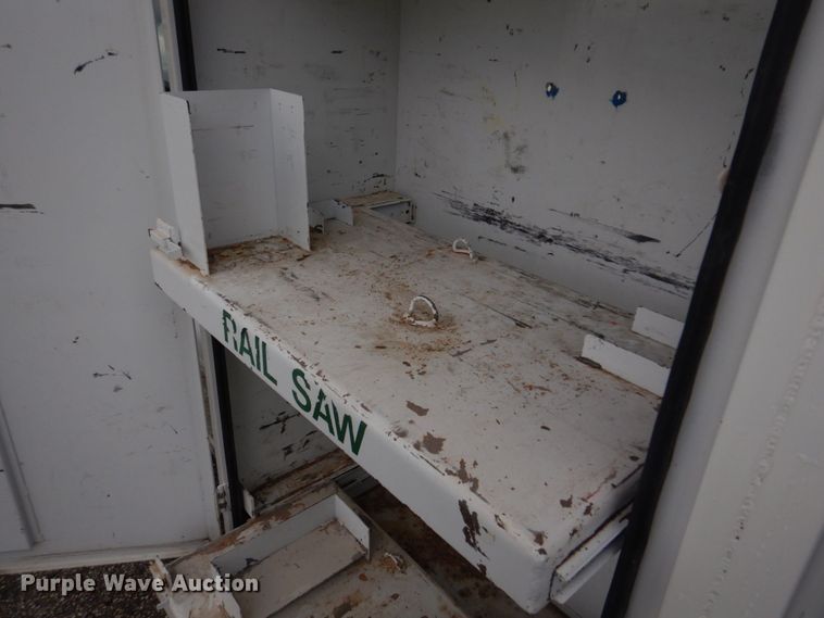 image for item DM7315 2000 Ford F550 Super Duty XL  utility / service truck