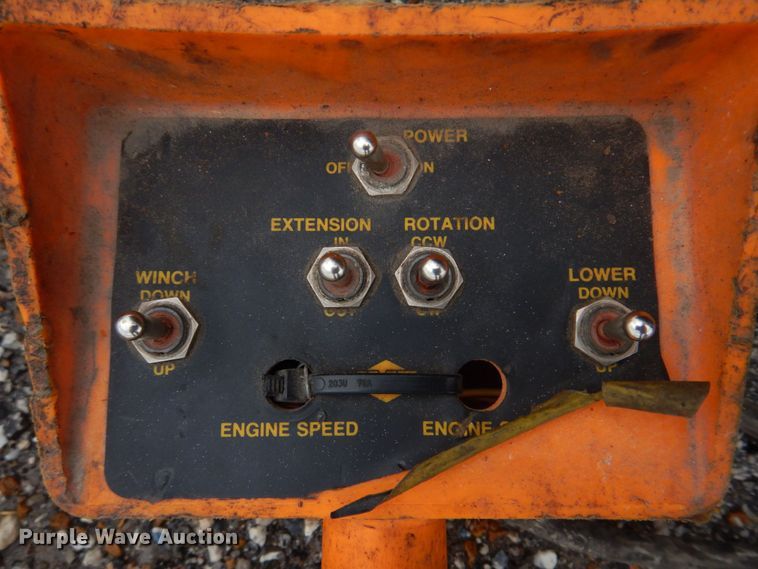 image for item DM7315 2000 Ford F550 Super Duty XL  utility / service truck