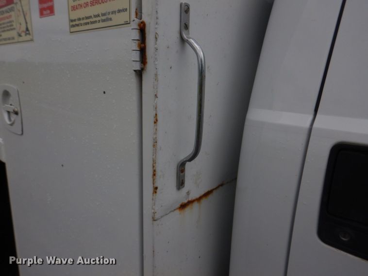 image for item DM7315 2000 Ford F550 Super Duty XL  utility / service truck