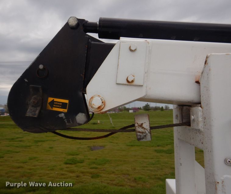 image for item DM7315 2000 Ford F550 Super Duty XL  utility / service truck