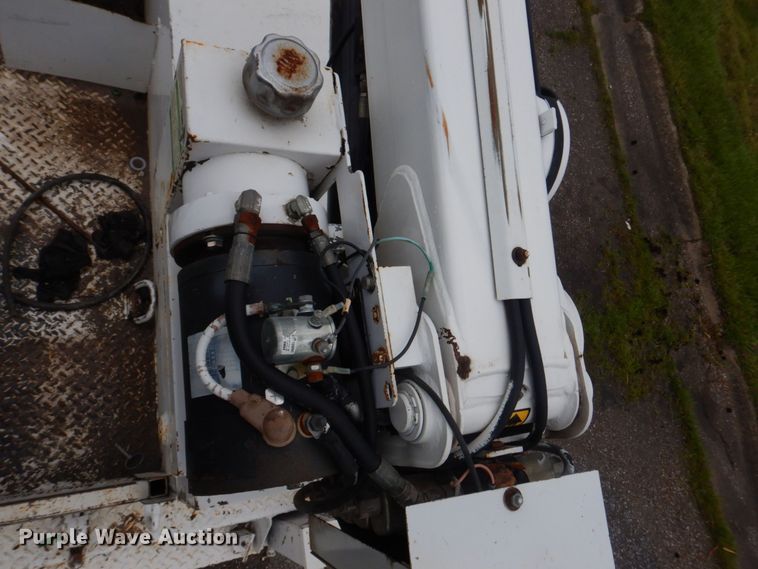 image for item DM7315 2000 Ford F550 Super Duty XL  utility / service truck