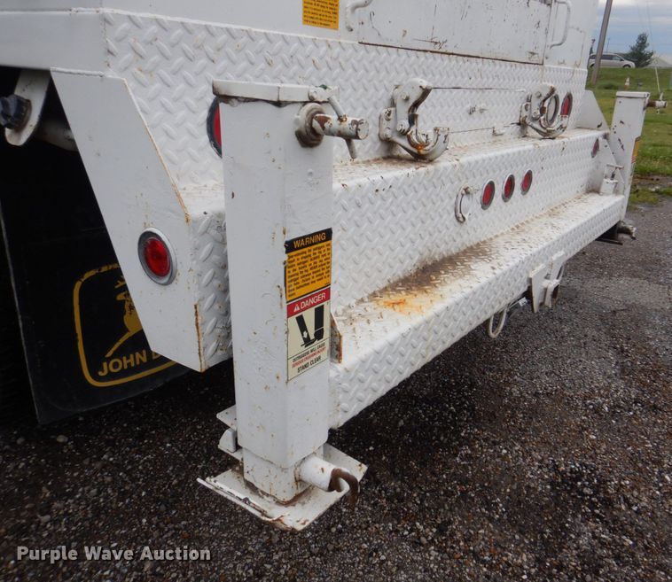 image for item DM7315 2000 Ford F550 Super Duty XL  utility / service truck