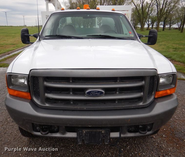 image for item DM7315 2000 Ford F550 Super Duty XL  utility / service truck