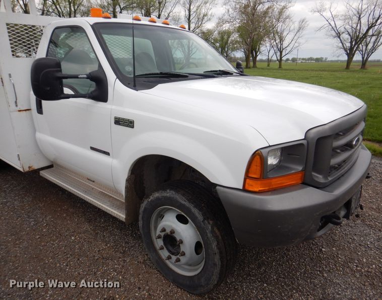 image for item DM7315 2000 Ford F550 Super Duty XL  utility / service truck