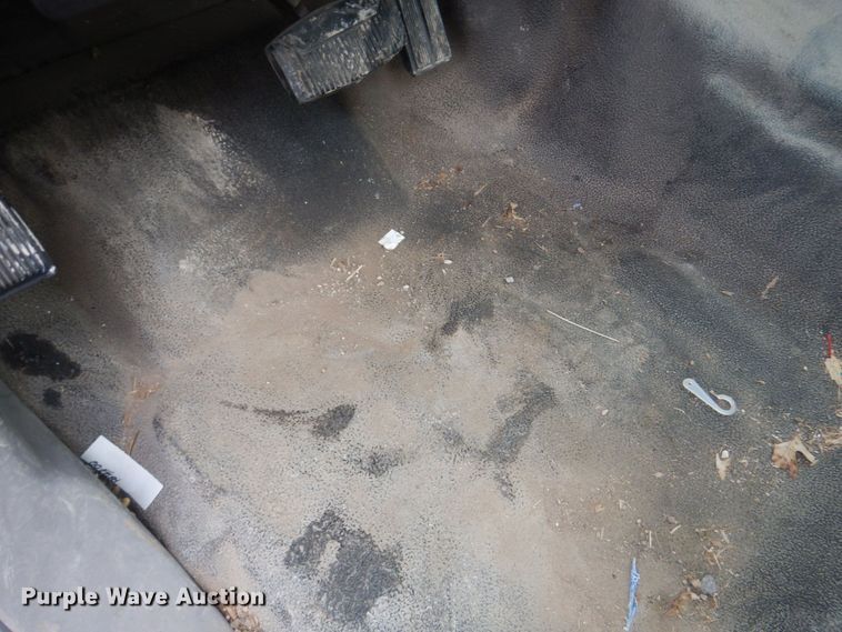 image for item DM7315 2000 Ford F550 Super Duty XL  utility / service truck