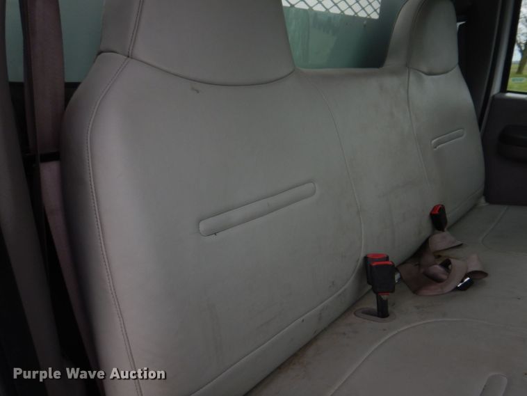 image for item DM7315 2000 Ford F550 Super Duty XL  utility / service truck