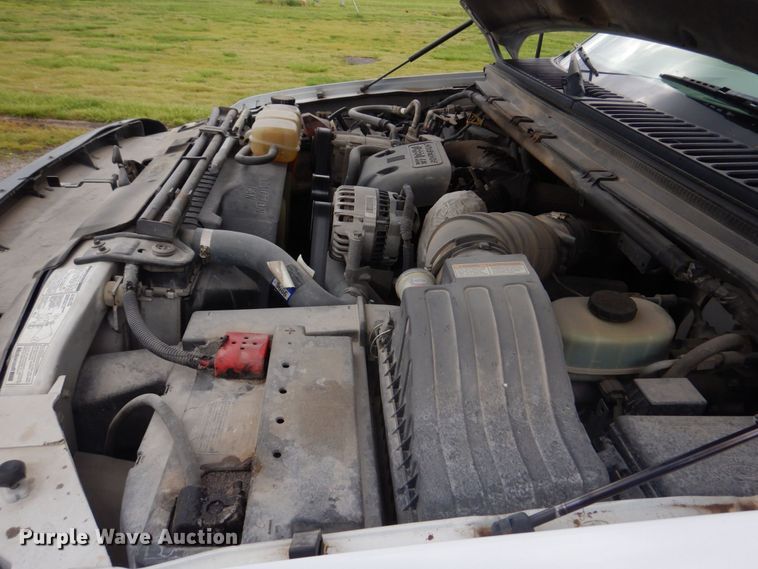 image for item DM7315 2000 Ford F550 Super Duty XL  utility / service truck