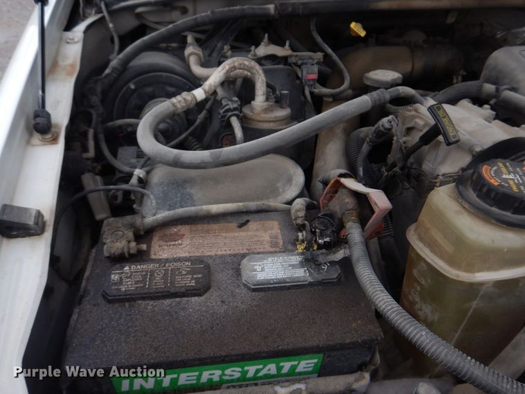 image for item DM7315 2000 Ford F550 Super Duty XL  utility / service truck