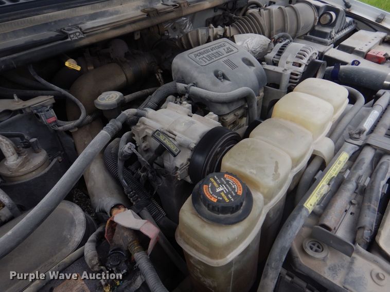 image for item DM7315 2000 Ford F550 Super Duty XL  utility / service truck