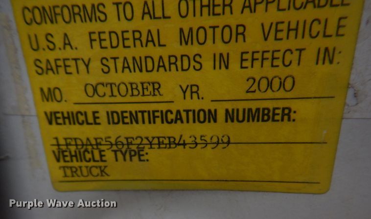 image for item DM7315 2000 Ford F550 Super Duty XL  utility / service truck