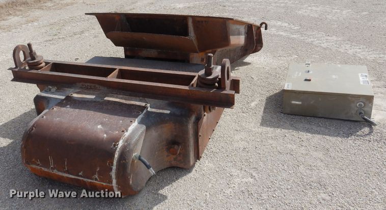 image for item DN0279 Syntron F-55DT  feeder