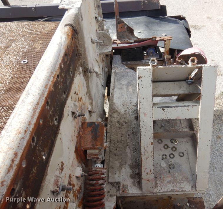 image for item DN0282 Cedarapids deck screen