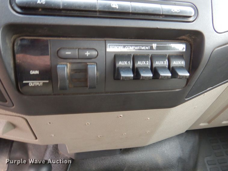 image for item DN7300 2008 Ford F450 Super Duty XL  utility / service truck