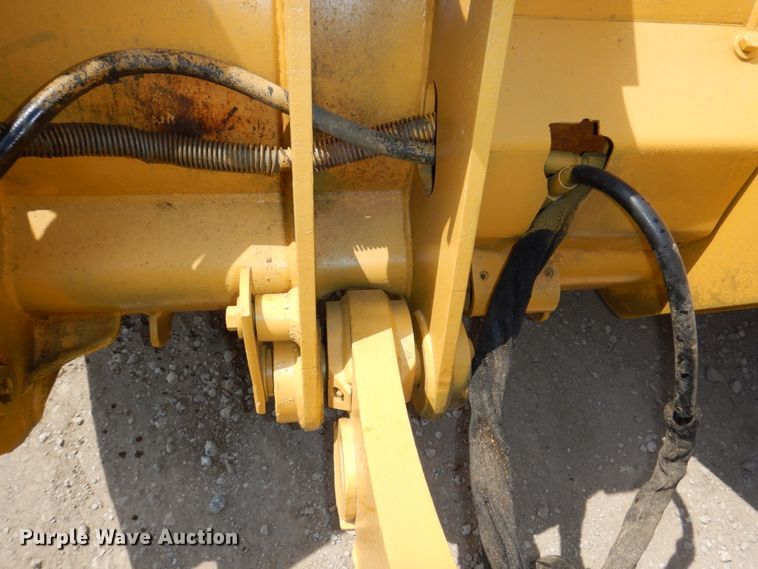 image for item DN7313 2001 Caterpillar 953C  track loader