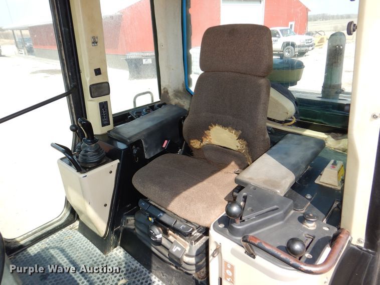 image for item DN7313 2001 Caterpillar 953C  track loader