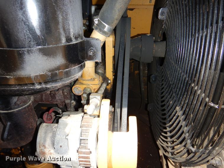 image for item DN7313 2001 Caterpillar 953C  track loader