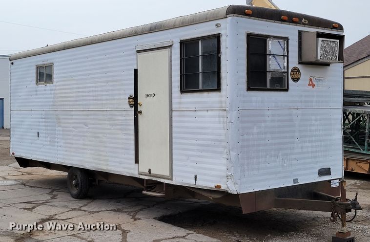 image for item DN7333 1988 Wells Cargo  office trailer