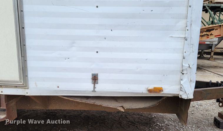 image for item DN7333 1988 Wells Cargo  office trailer