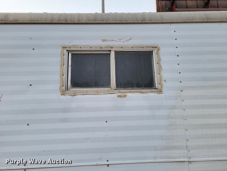 image for item DN7333 1988 Wells Cargo  office trailer