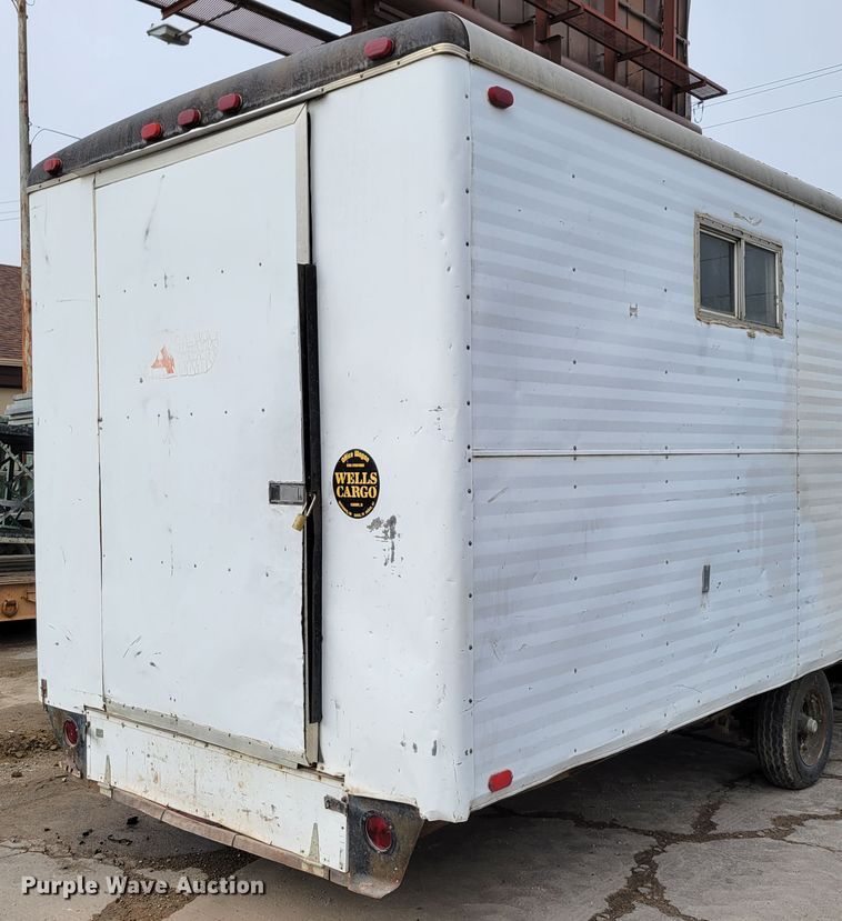 image for item DN7333 1988 Wells Cargo  office trailer