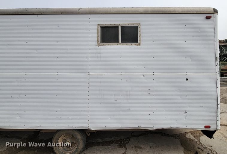 image for item DN7333 1988 Wells Cargo  office trailer