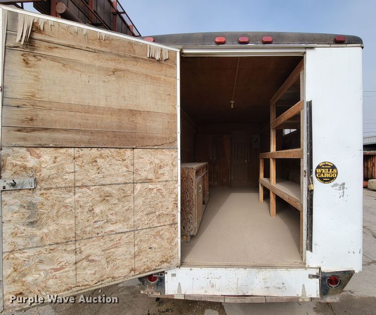 image for item DN7333 1988 Wells Cargo  office trailer