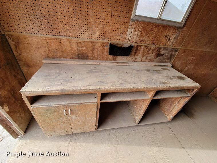 image for item DN7333 1988 Wells Cargo  office trailer