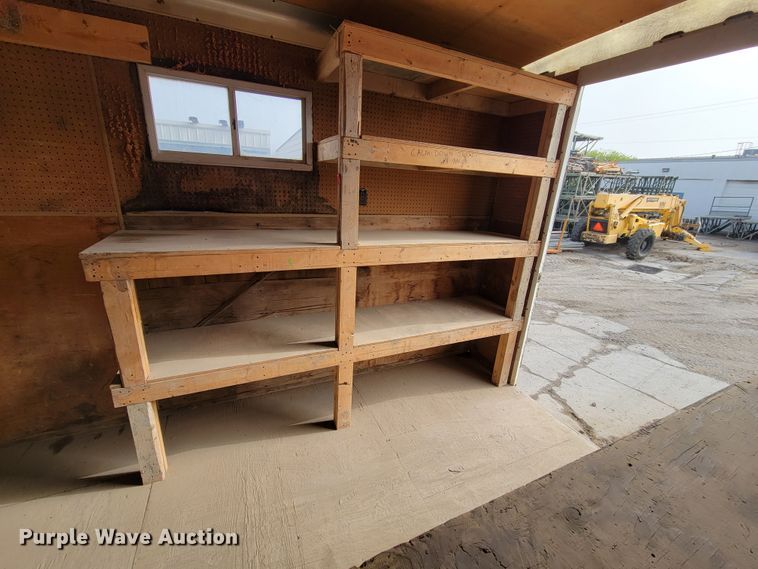 image for item DN7333 1988 Wells Cargo  office trailer