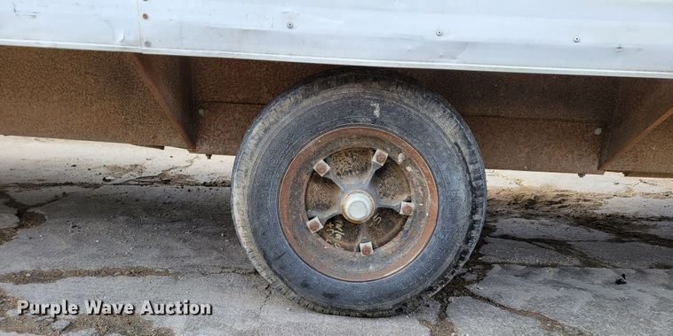 image for item DN7333 1988 Wells Cargo  office trailer