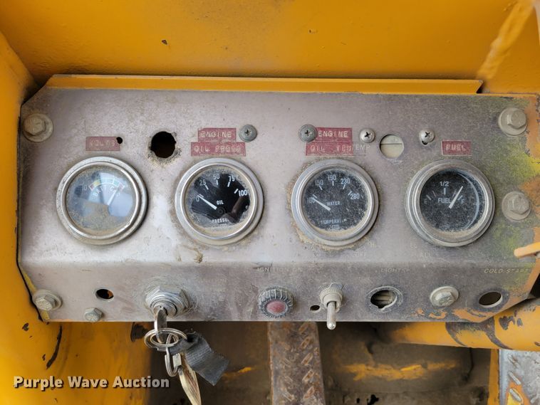 image for item DN7335 1973 Case W20  wheel loader