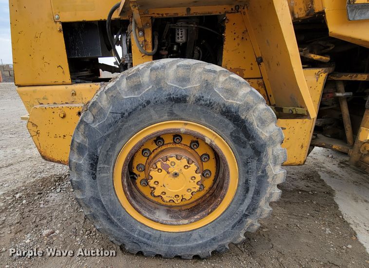 image for item DN7335 1973 Case W20  wheel loader