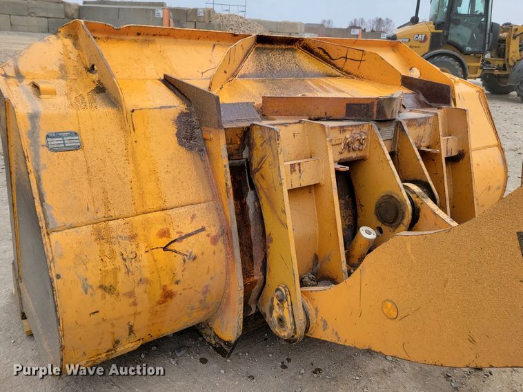 image for item DN7336 2006 Hyundai HL760 XTD-7  wheel loader