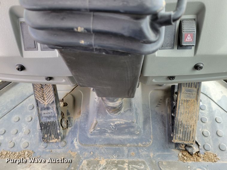 image for item DN7336 2006 Hyundai HL760 XTD-7  wheel loader