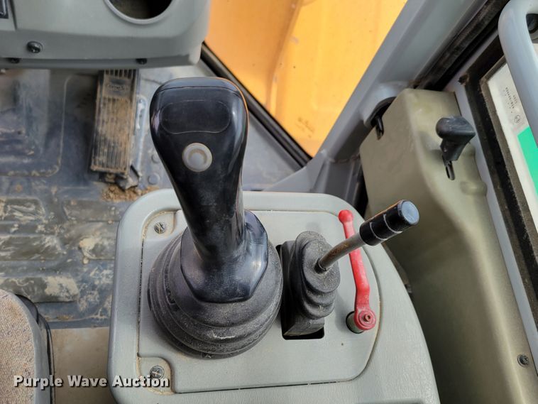 image for item DN7336 2006 Hyundai HL760 XTD-7  wheel loader