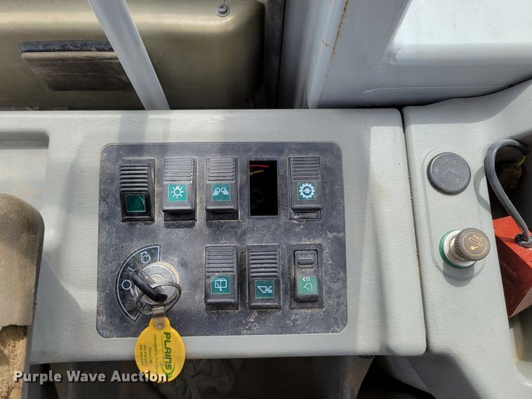 image for item DN7336 2006 Hyundai HL760 XTD-7  wheel loader