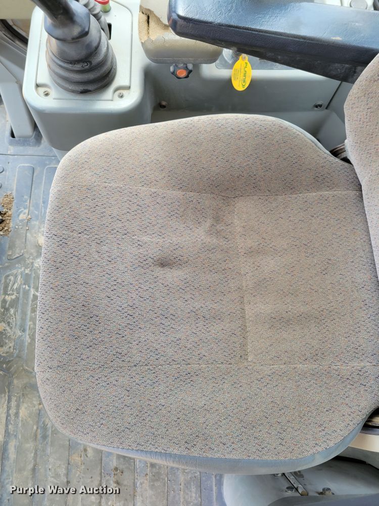 image for item DN7336 2006 Hyundai HL760 XTD-7  wheel loader