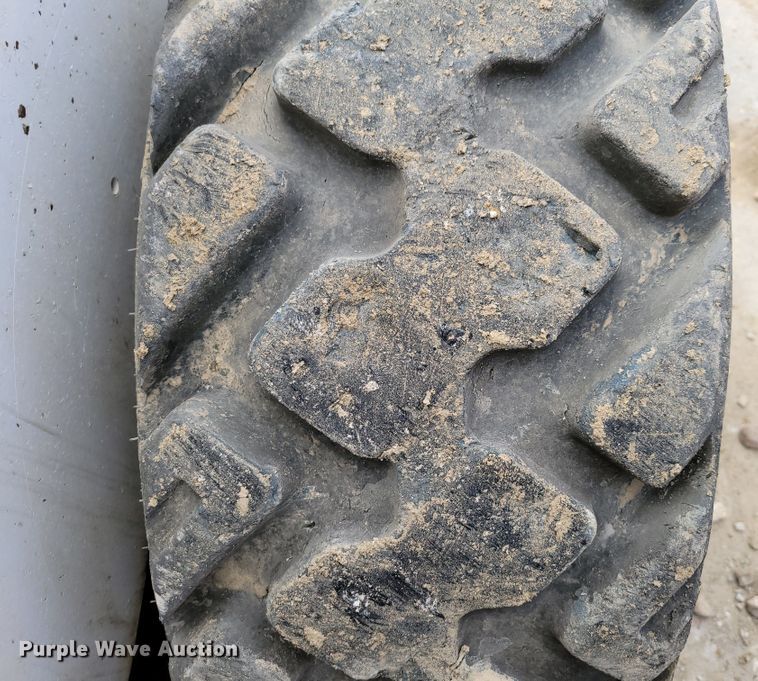 image for item DN7337 1995 Bobcat 953  skid steer loader