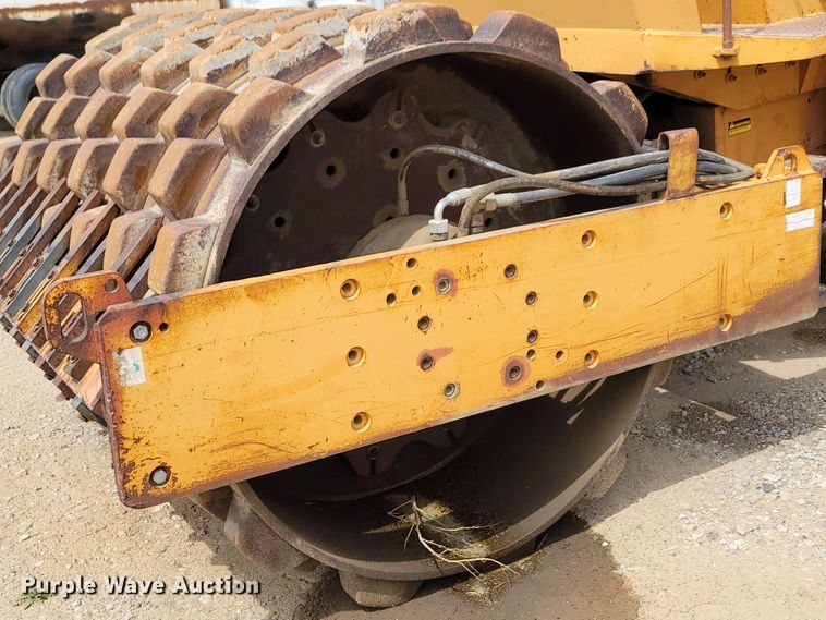 image for item DN7338 1989 Case W1402 PD  single drum roller